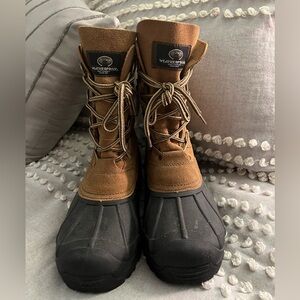 Women’s snow and winter boots